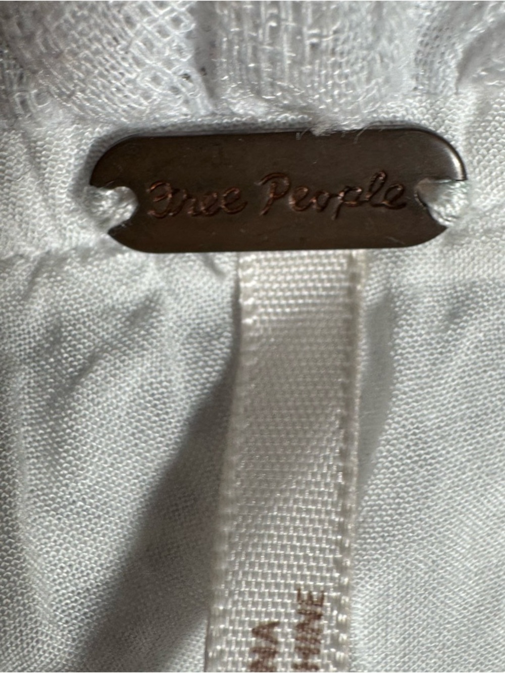 Free People Wandering Skies Crop Top Sz M White Blue  Embroidered Smocked - Picture 3 of 5